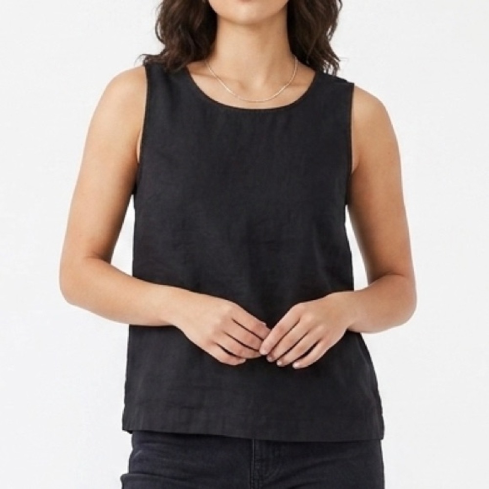 ELK Linen Tank Top Sleeveless Back Snap Button Black Minimalist Blouse